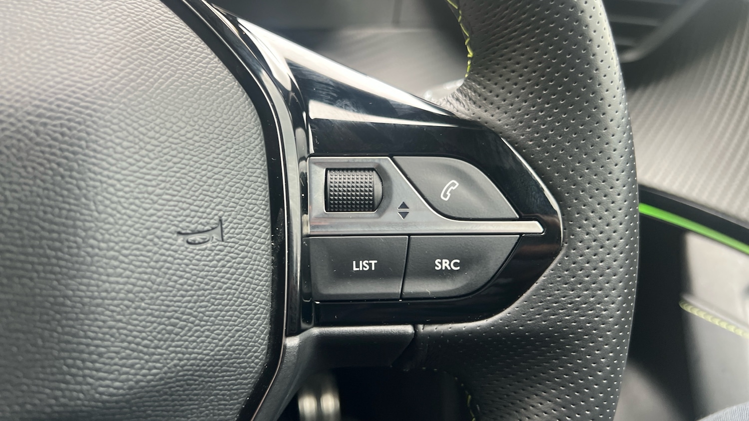 Used Peugeot 2008 2021 for sale - 76621448: Photo 24