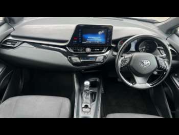 Used Toyota C-HR 2017 for sale - 74936449: Photo