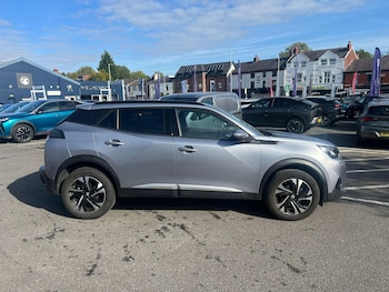 Used Peugeot 2008 2021 for sale - 76110311: Photo