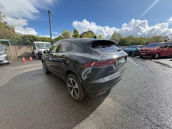 Used Jaguar E-Pace 2021 for sale - 78574832: Photo