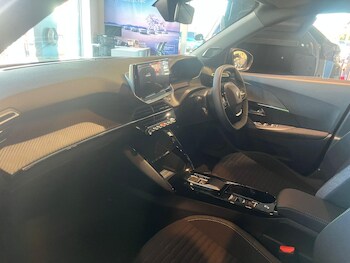 Used Peugeot 2008 2026 for sale - 78417928: Photo