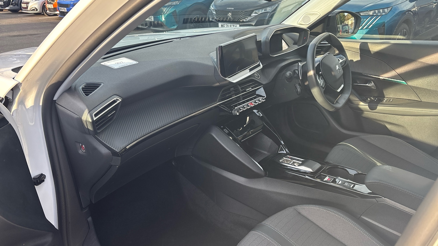 Used Peugeot 2008 2022 for sale - 76099790: Photo 12