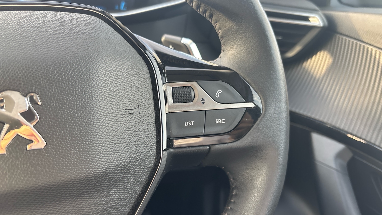 Used Peugeot 2008 2022 for sale - 76099790: Photo 24