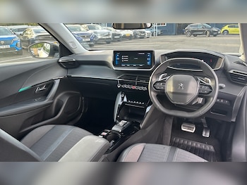 Used Peugeot 2008 2022 for sale - 76099790: Photo 4