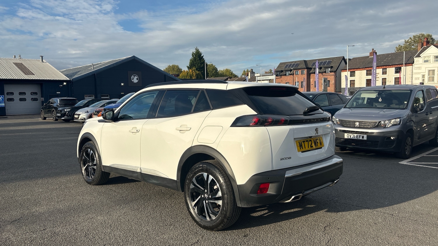 Used Peugeot 2008 2022 for sale - 76099790: Photo 5