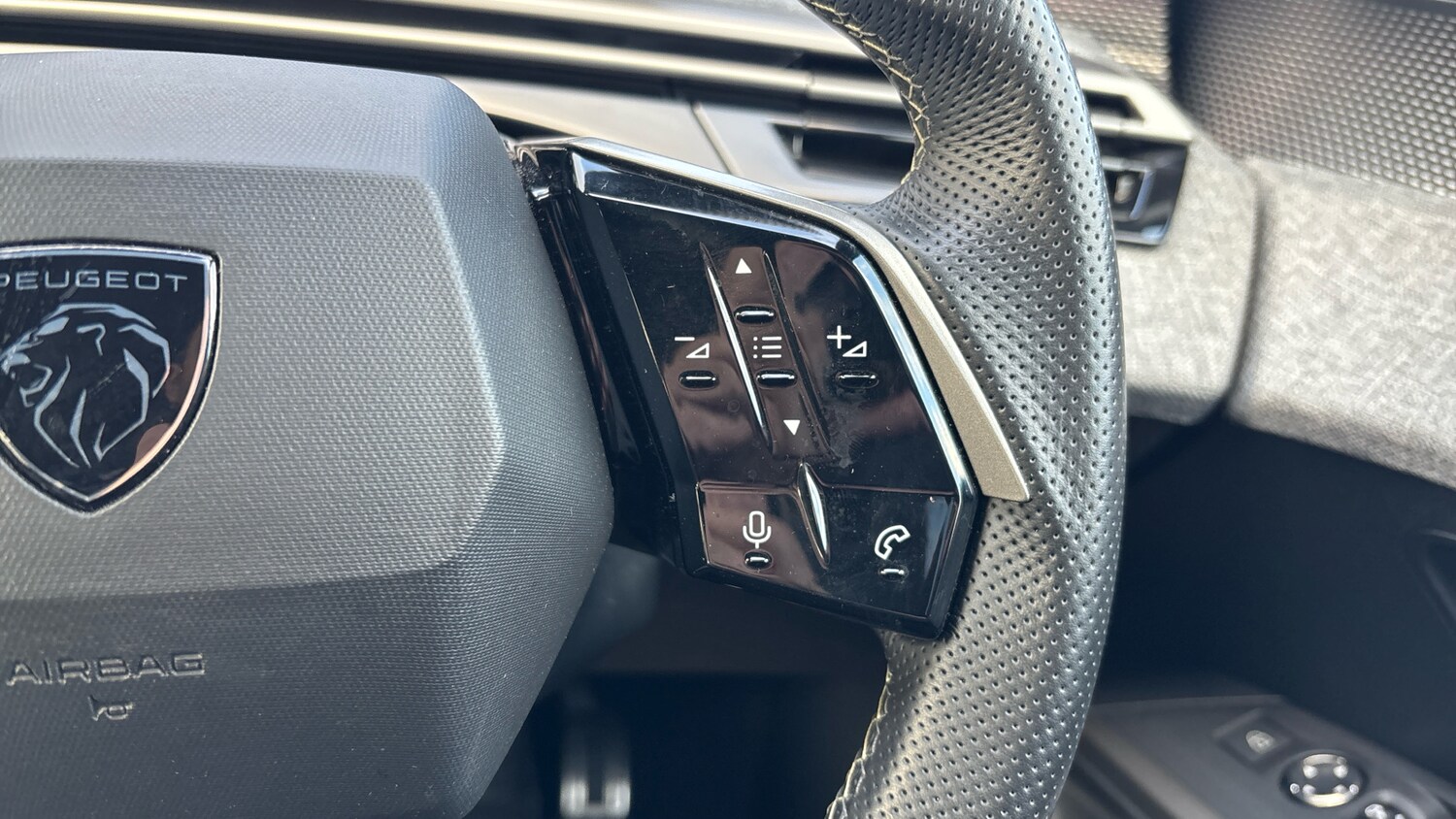 Used Peugeot 3008 2025 for sale - 76927464: Photo 25