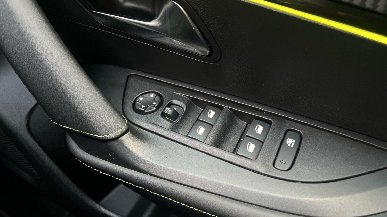 Used Peugeot 2008 2025 for sale - 76621452: Photo 23