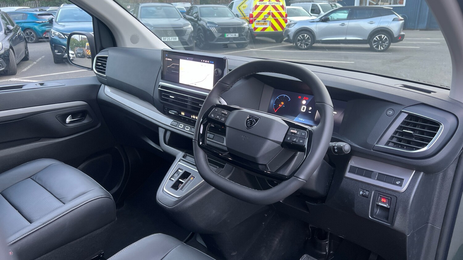 Used Peugeot Traveller 2025 for sale - 77684985: Photo 11