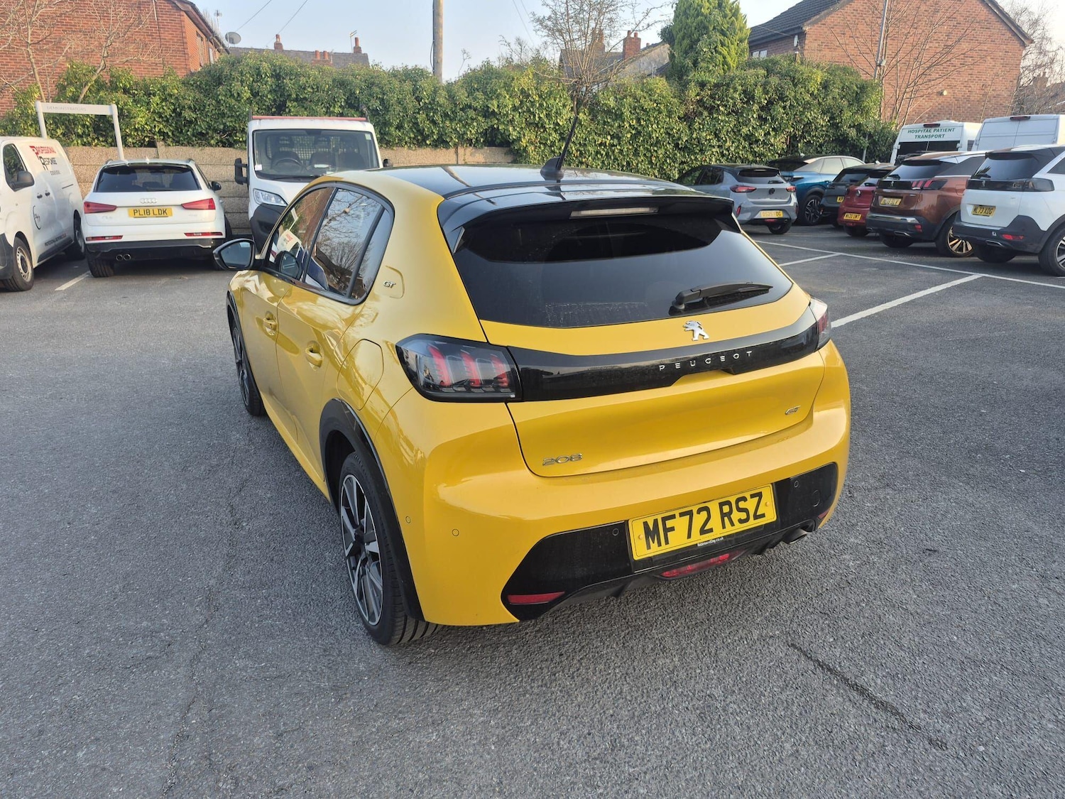 Used Peugeot 208 2022 for sale - 77982889: Photo 2