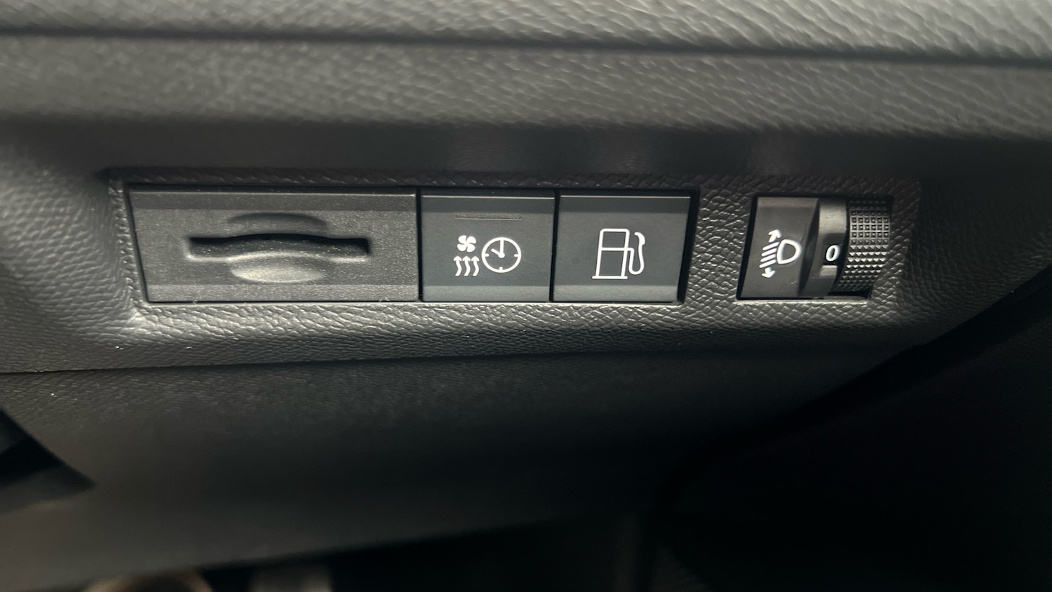 Used Peugeot 408 2024 for sale - 76228684: Photo 33