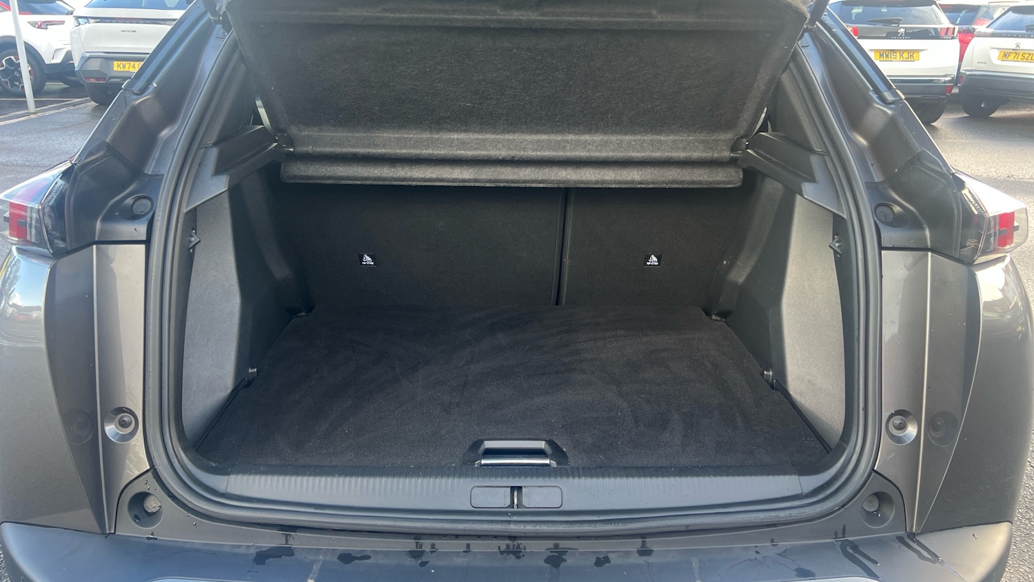 Used Peugeot 2008 2022 for sale - 76350371: Photo 19