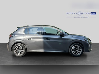 Used Peugeot 208 2023 for sale - 79249650: Photo