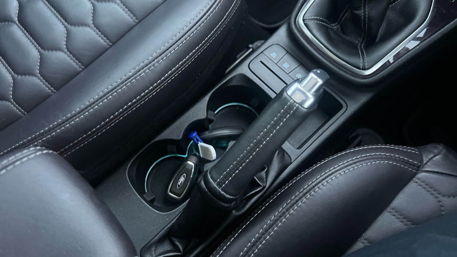 Used Ford Fiesta 2019 for sale - 76372197: Photo 21