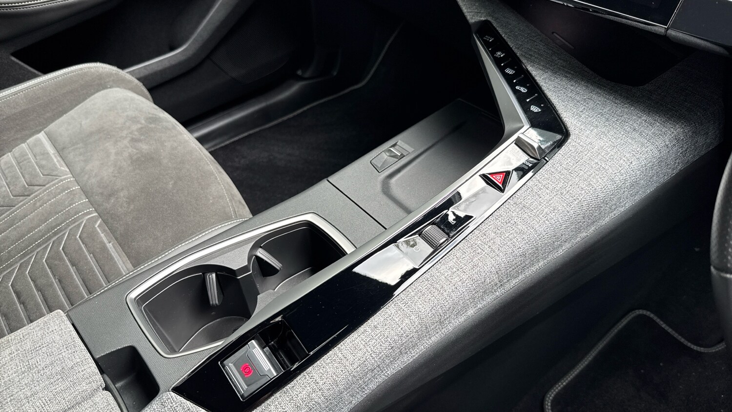 Used Peugeot 3008 2024 for sale - 75636217: Photo 21