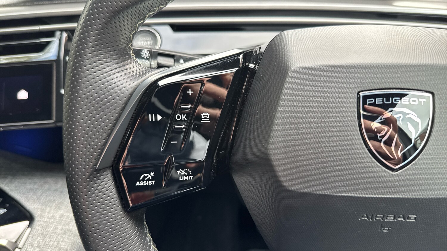 Used Peugeot 3008 2024 for sale - 75636217: Photo 23