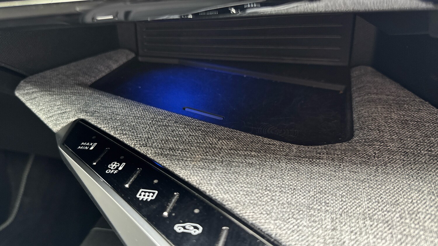 Used Peugeot 3008 2024 for sale - 75636217: Photo 50