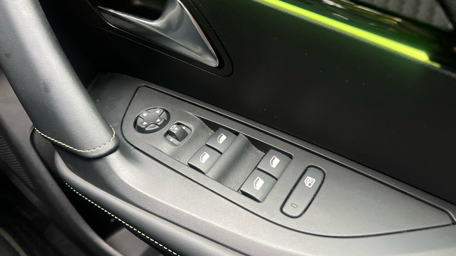 Used Peugeot 2008 2022 for sale - 76123586: Photo 22