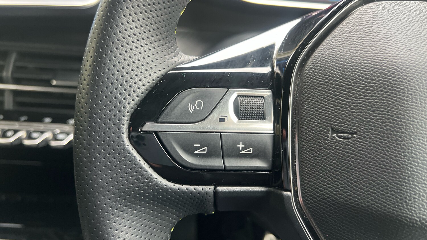 Used Peugeot 2008 2022 for sale - 76123586: Photo 23