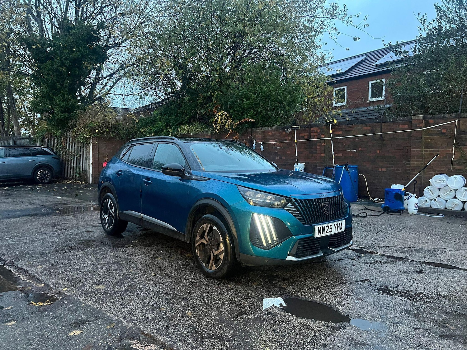 Used Peugeot 2008 2025 for sale - 76474365: Photo 4
