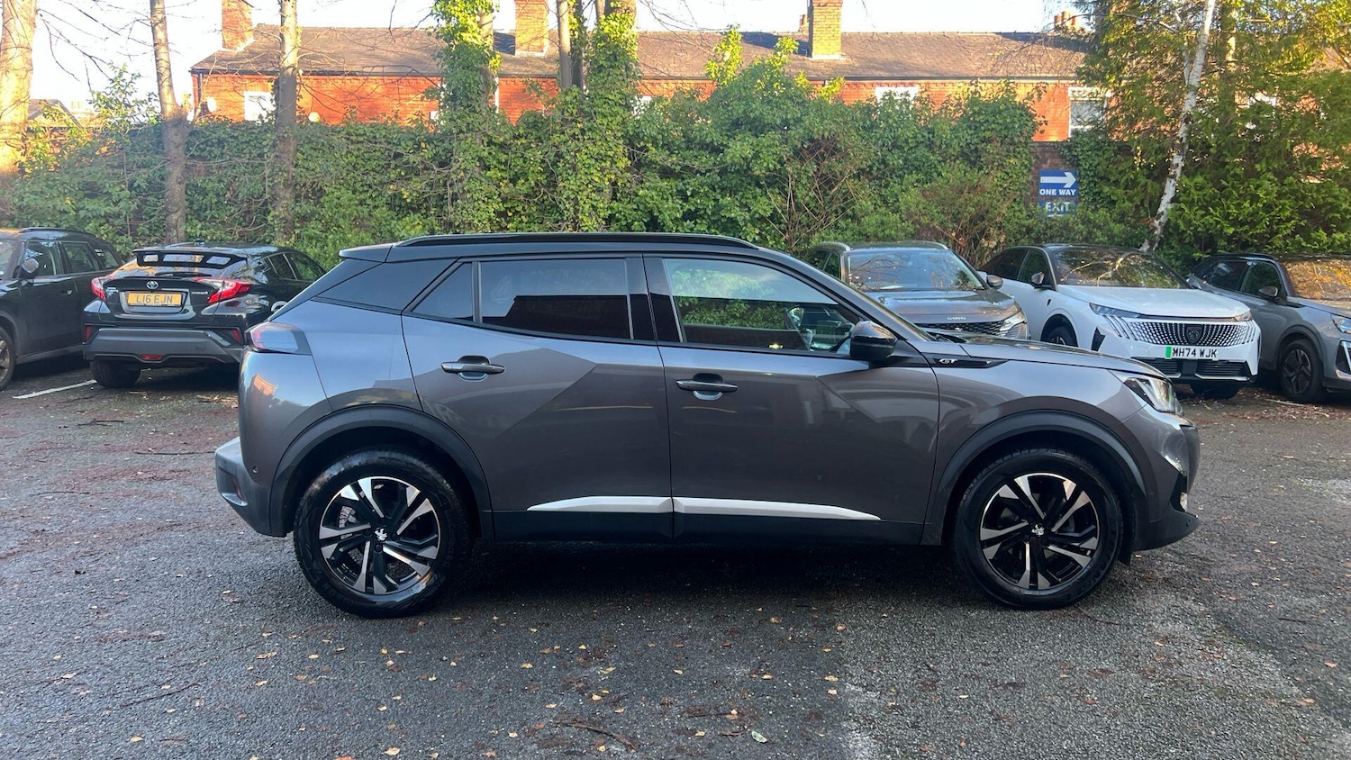 Used Peugeot 2008 2022 for sale - 76772612: Photo 1