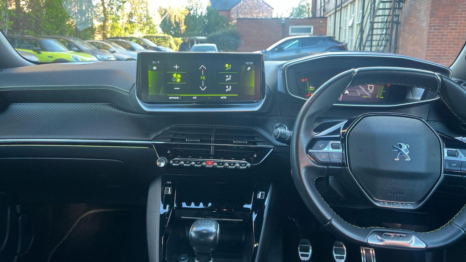 Used Peugeot 2008 2022 for sale - 76772612: Photo 10