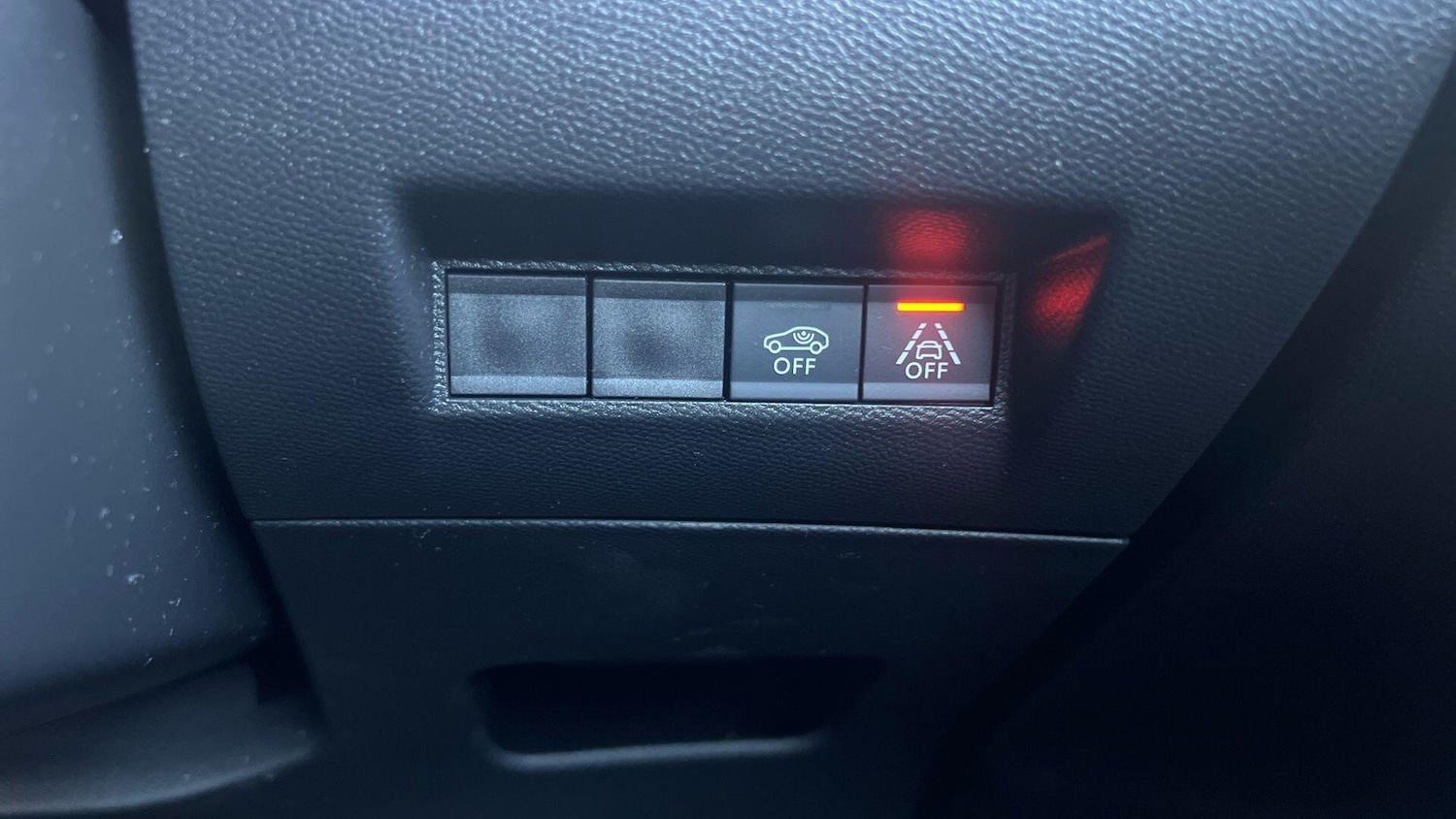 Used Peugeot 2008 2022 for sale - 76772612: Photo 28