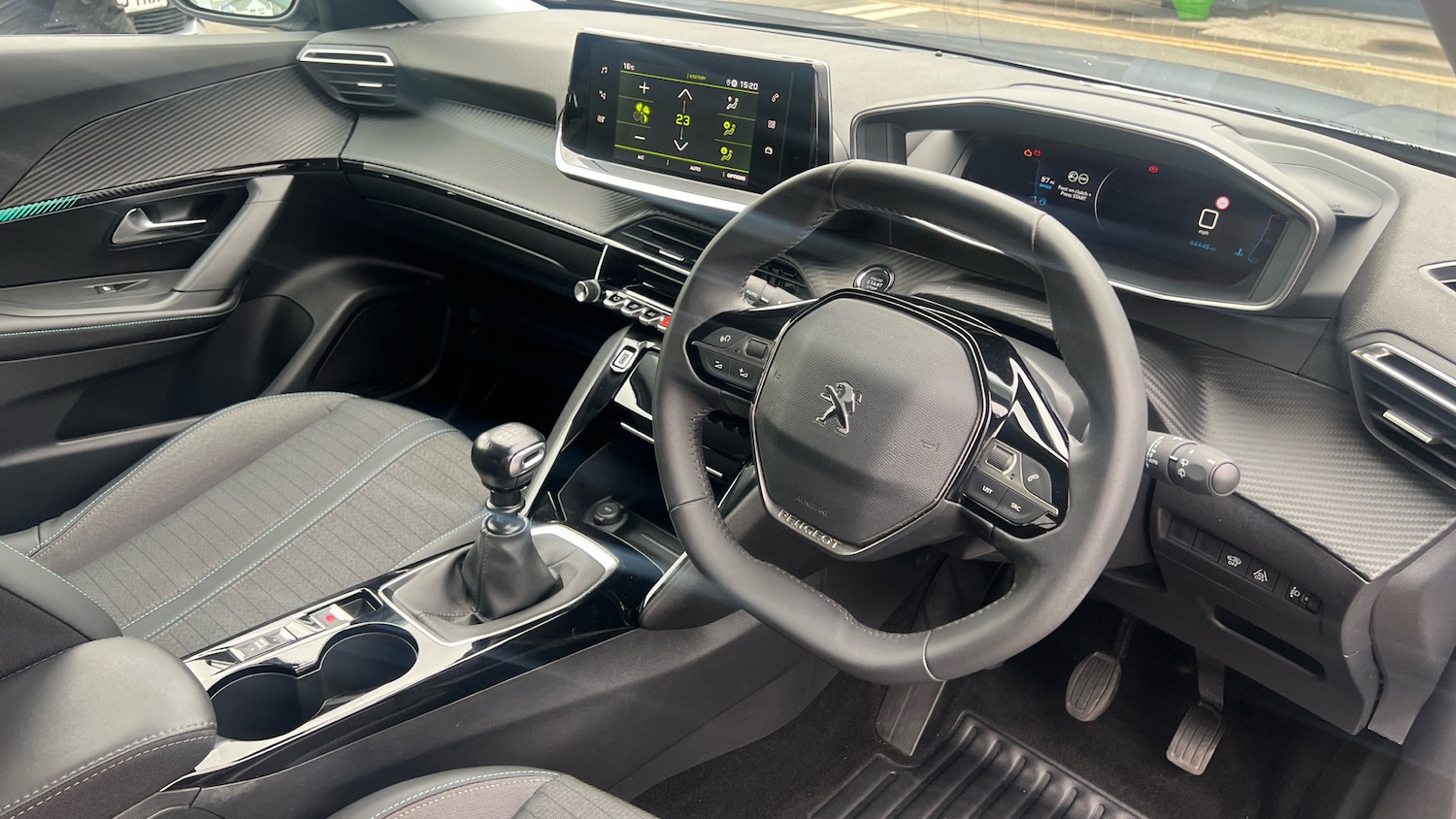 Used Peugeot 2008 2022 for sale - 76574250: Photo 11