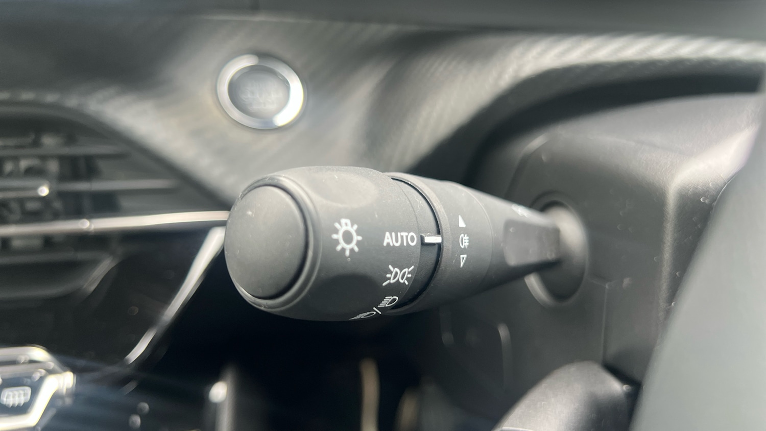 Used Peugeot 2008 2022 for sale - 76574250: Photo 27