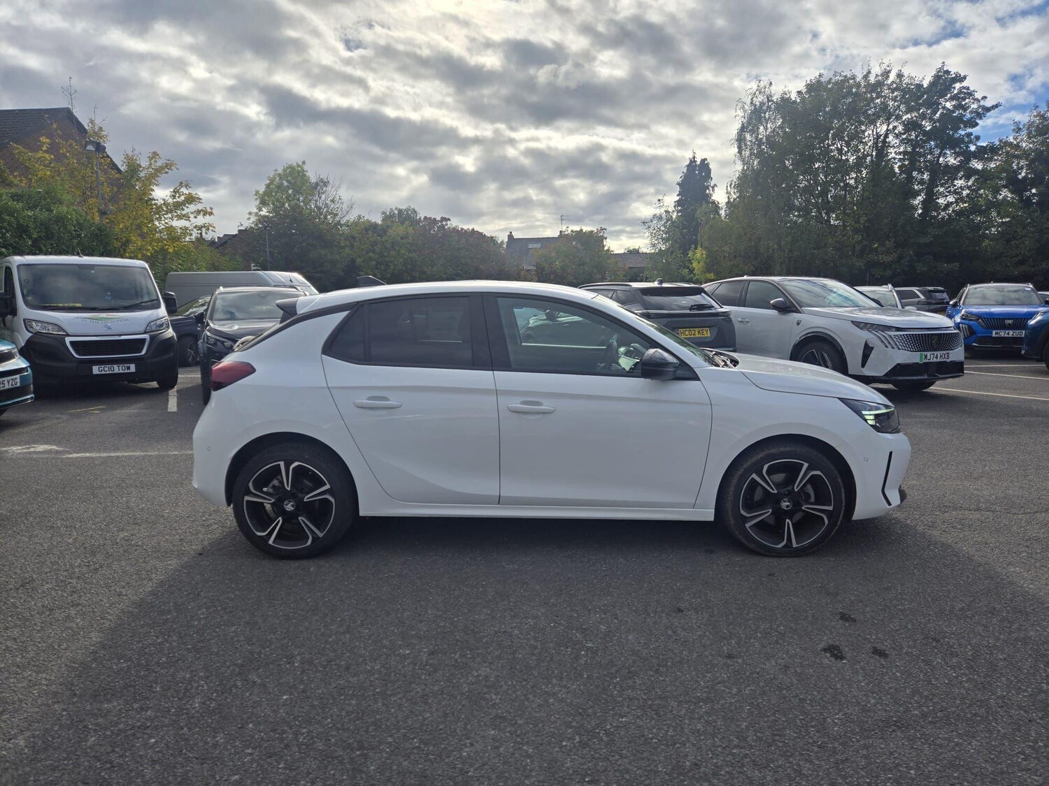 Used Vauxhall Corsa 2023 for sale - 76061522: Photo 4