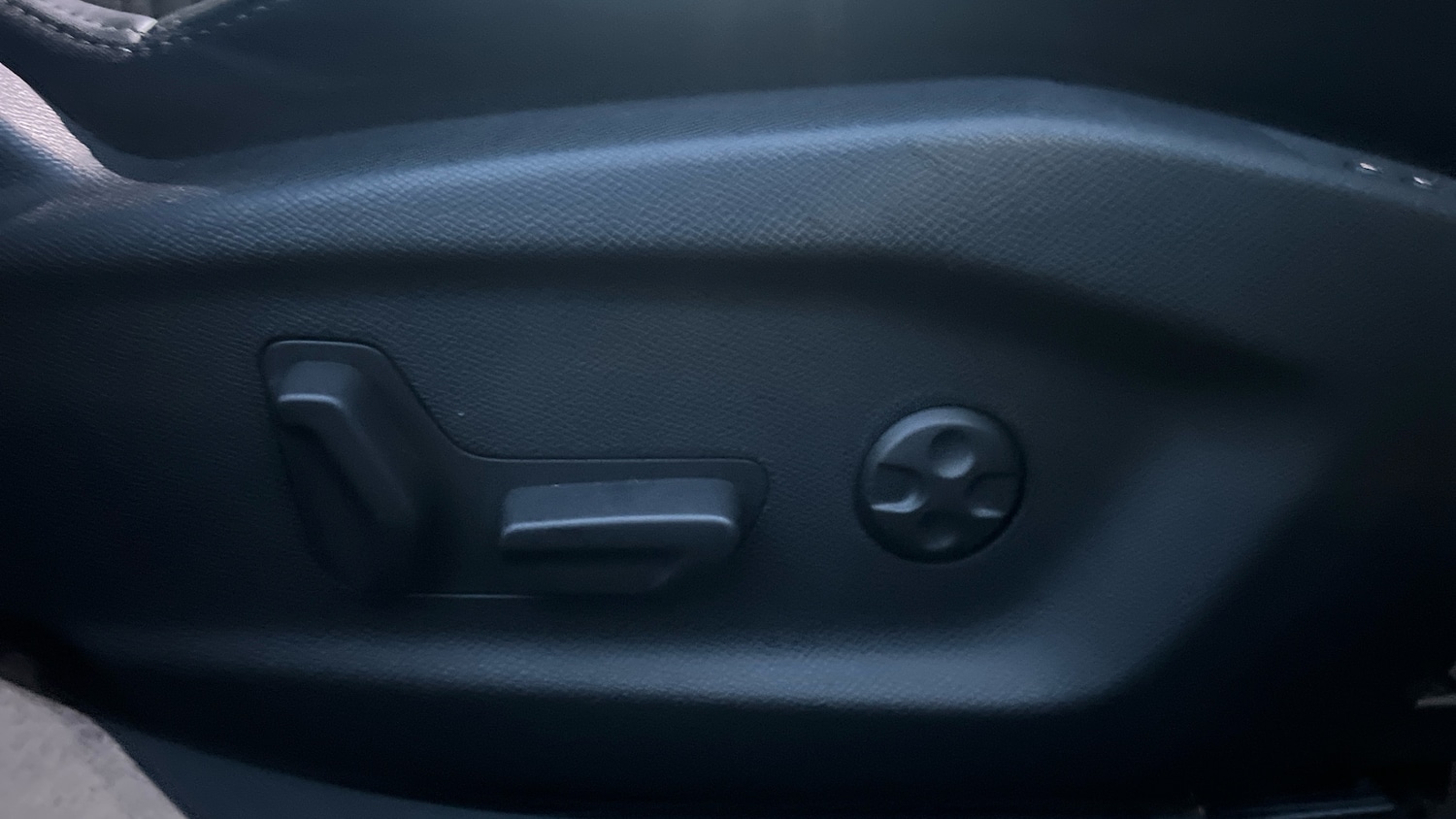 Used Peugeot 408 2023 for sale - 76772569: Photo 42