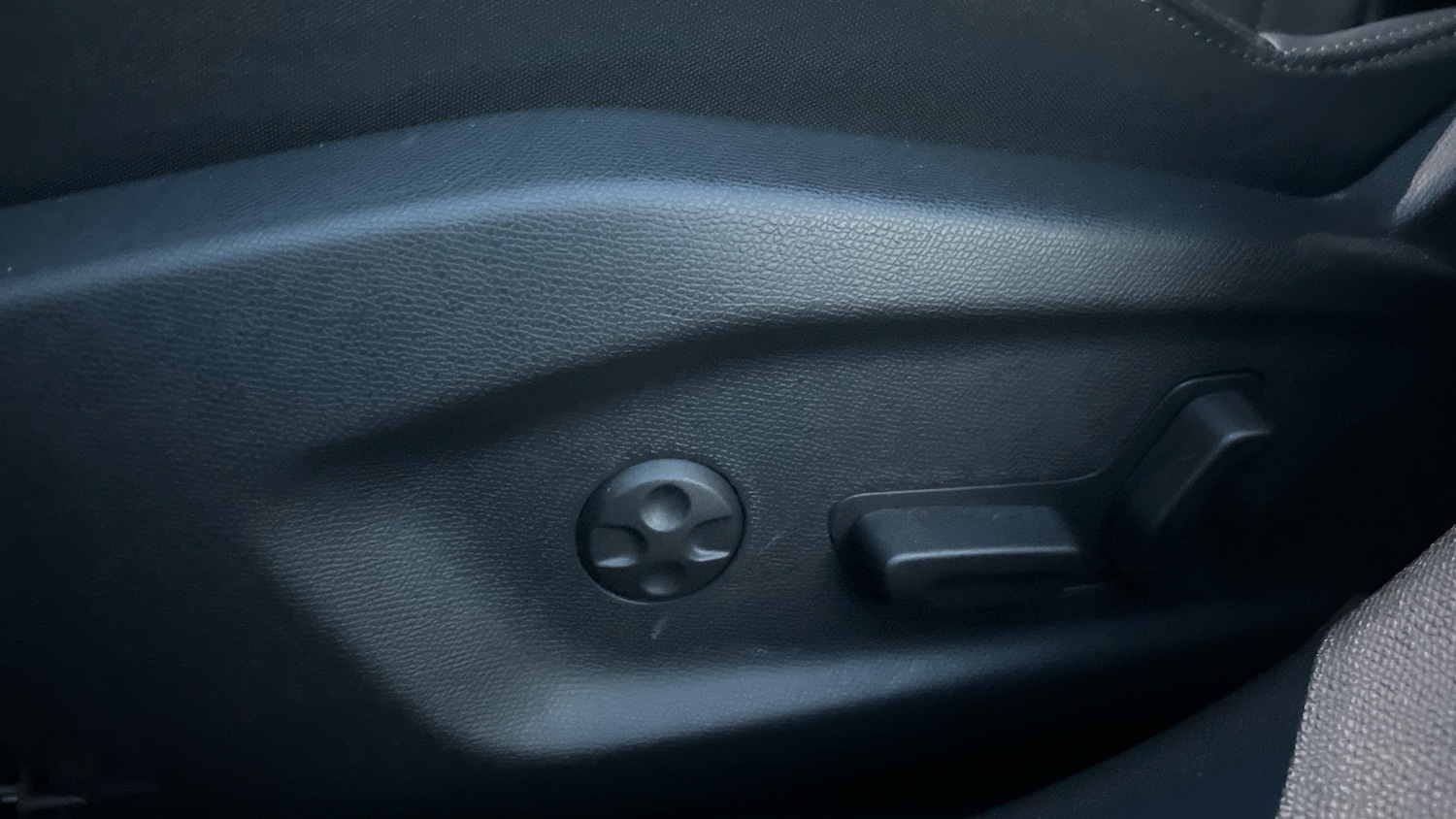 Used Peugeot 408 2023 for sale - 76772569: Photo 44