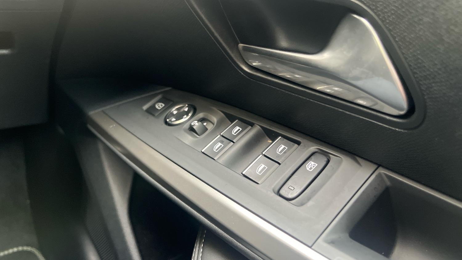 Used Peugeot 5008 2025 for sale - 76180057: Photo 22