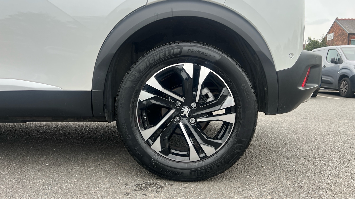 Used Peugeot 2008 2021 for sale - 76086043: Photo 15