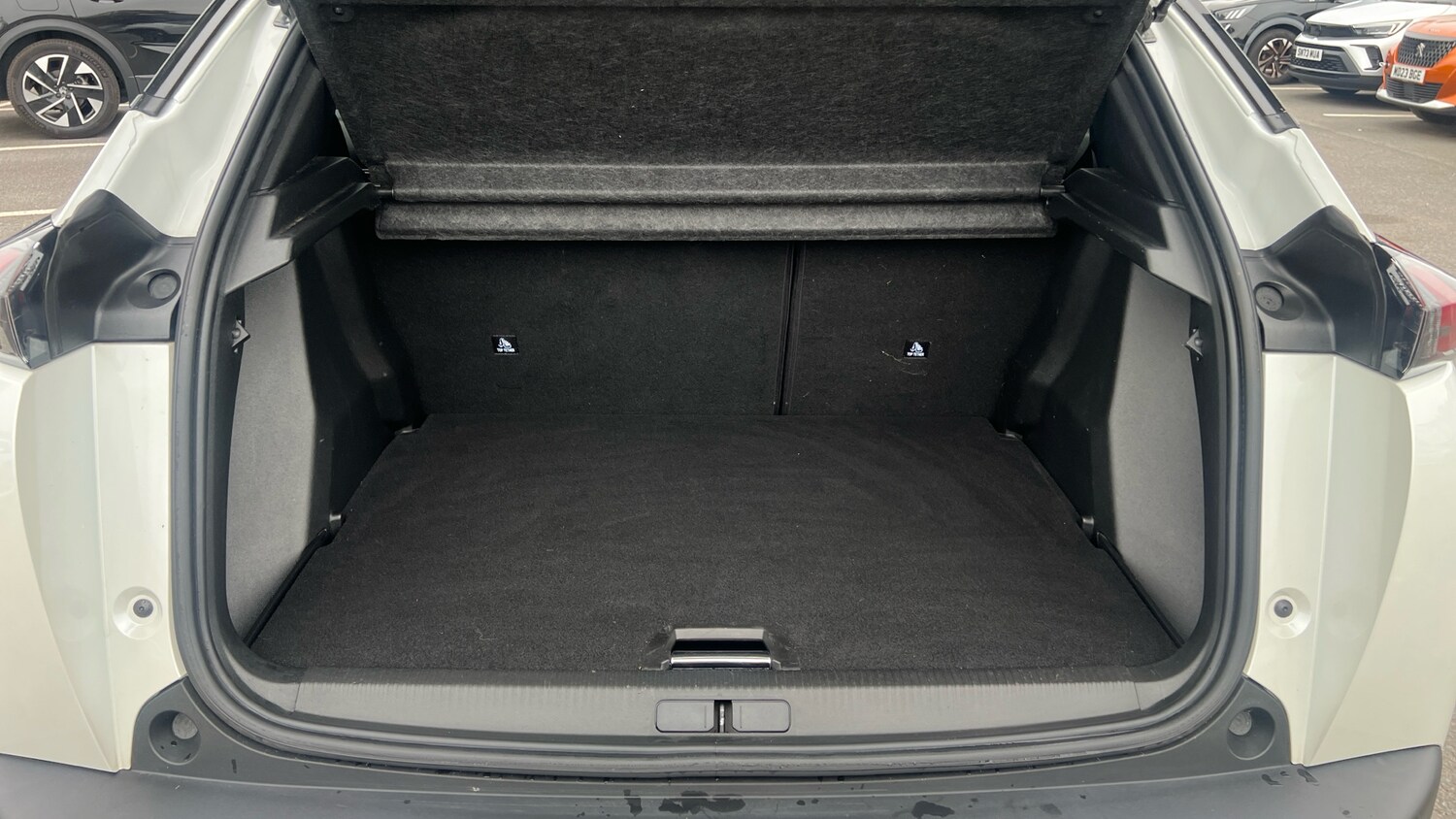 Used Peugeot 2008 2021 for sale - 76086043: Photo 19