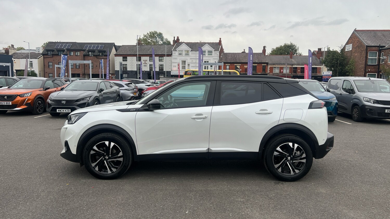 Used Peugeot 2008 2021 for sale - 76086043: Photo 6