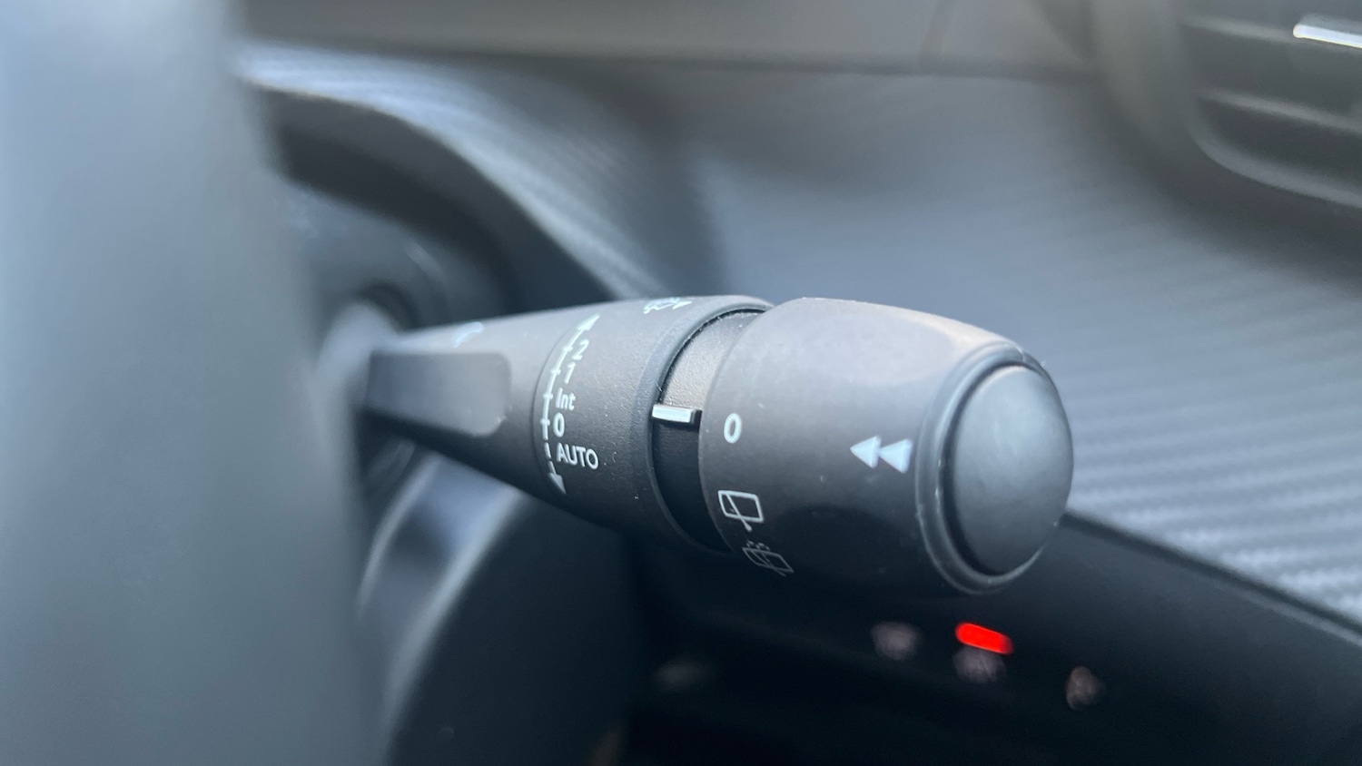 Used Peugeot 2008 2021 for sale - 76296645: Photo 28