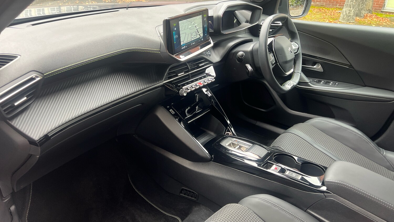 Used Peugeot 2008 2023 for sale - 76228704: Photo 12