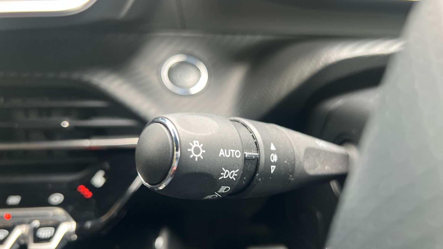 Used Peugeot 2008 2023 for sale - 76228704: Photo 27