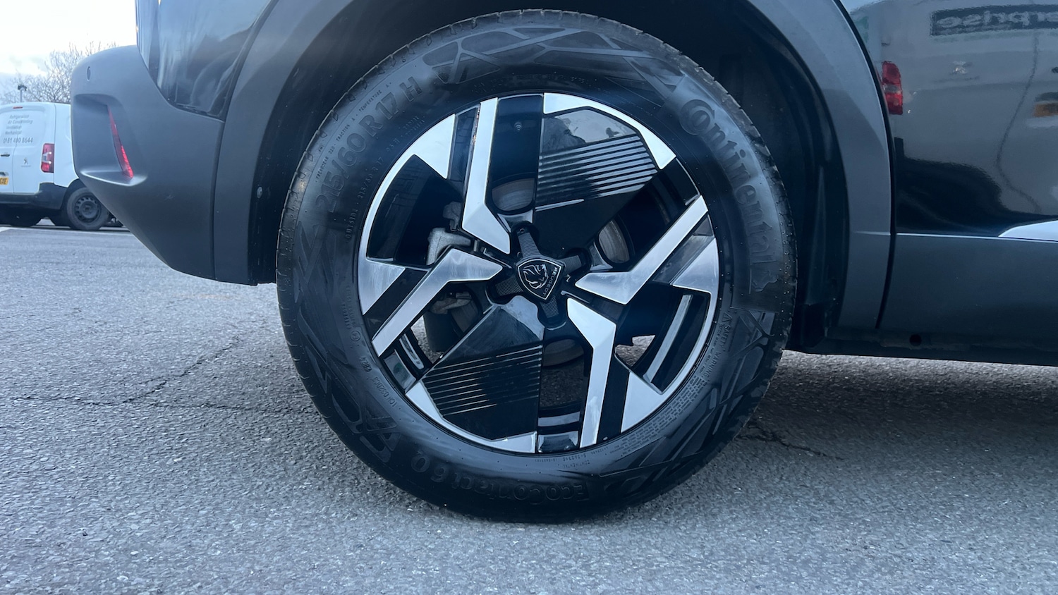 Used Peugeot 2008 2024 for sale - 76866831: Photo 17