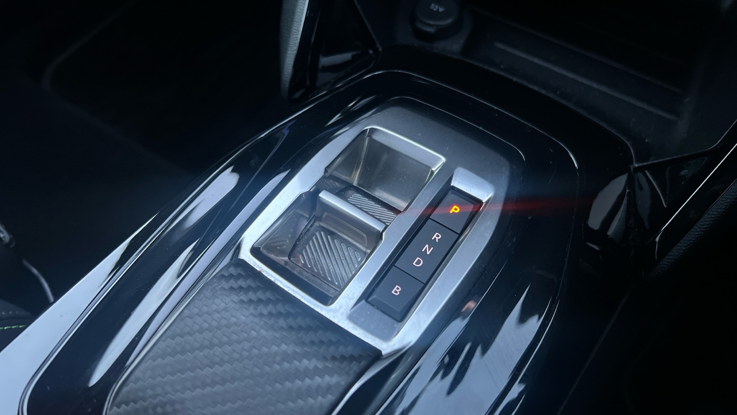 Used Peugeot 2008 2024 for sale - 76866831: Photo 21