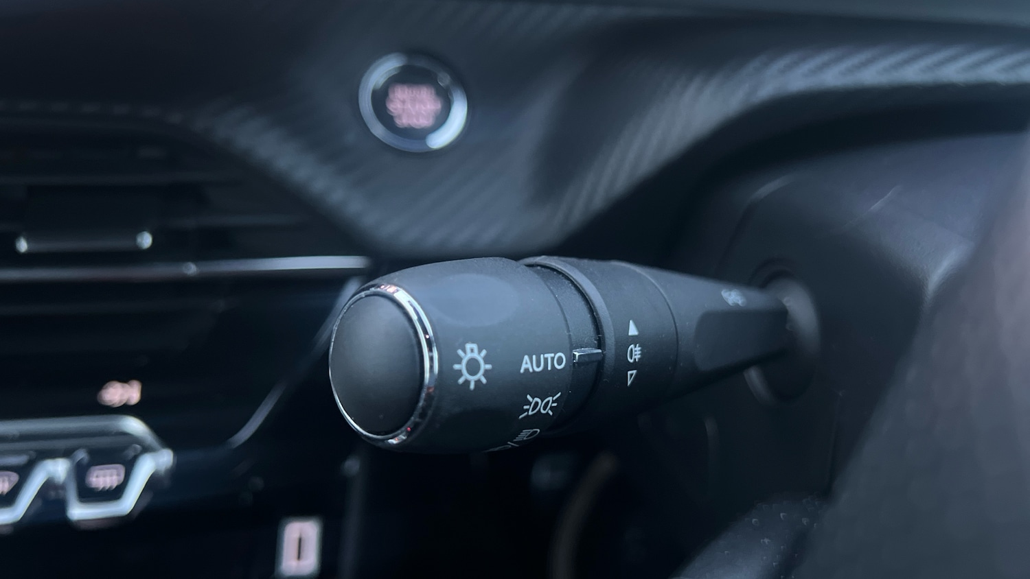 Used Peugeot 2008 2024 for sale - 76866831: Photo 28