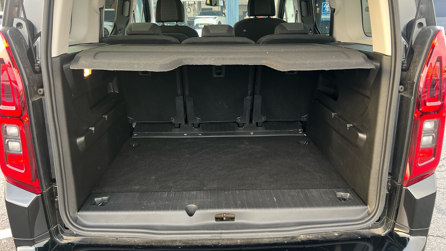 Used Vauxhall Combo Life Electric 2024 for sale - 76389578: Photo 19