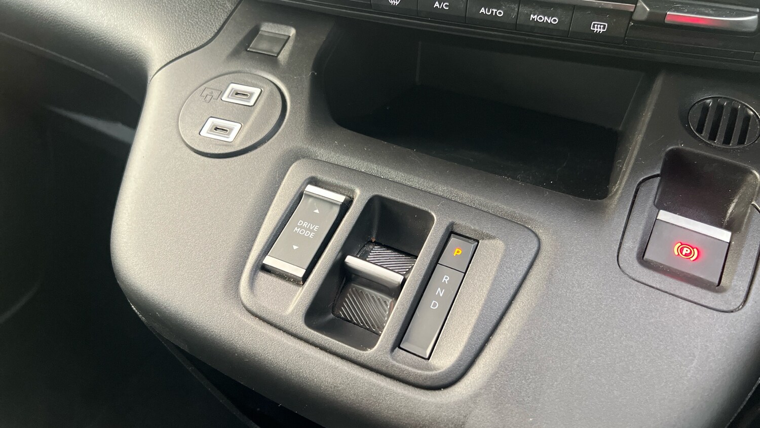 Used Vauxhall Combo Life Electric 2024 for sale - 76389578: Photo 20