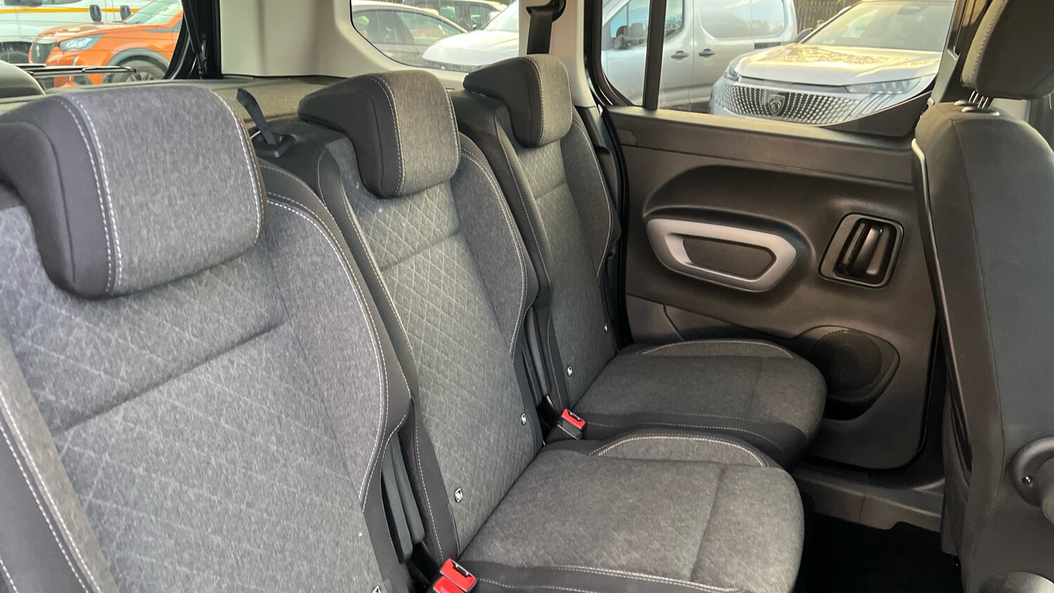 Used Vauxhall Combo Life Electric 2024 for sale - 76389578: Photo 41