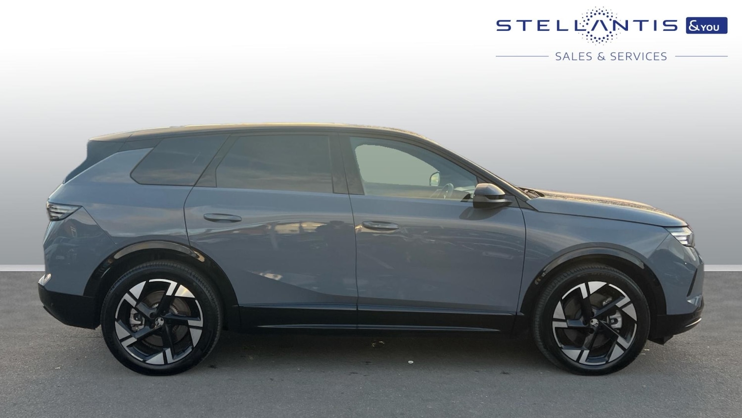 Used Vauxhall Grandland 2025 for sale - 76153975: Photo 2