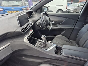Used Peugeot 5008 2019 for sale - 75721523: Photo