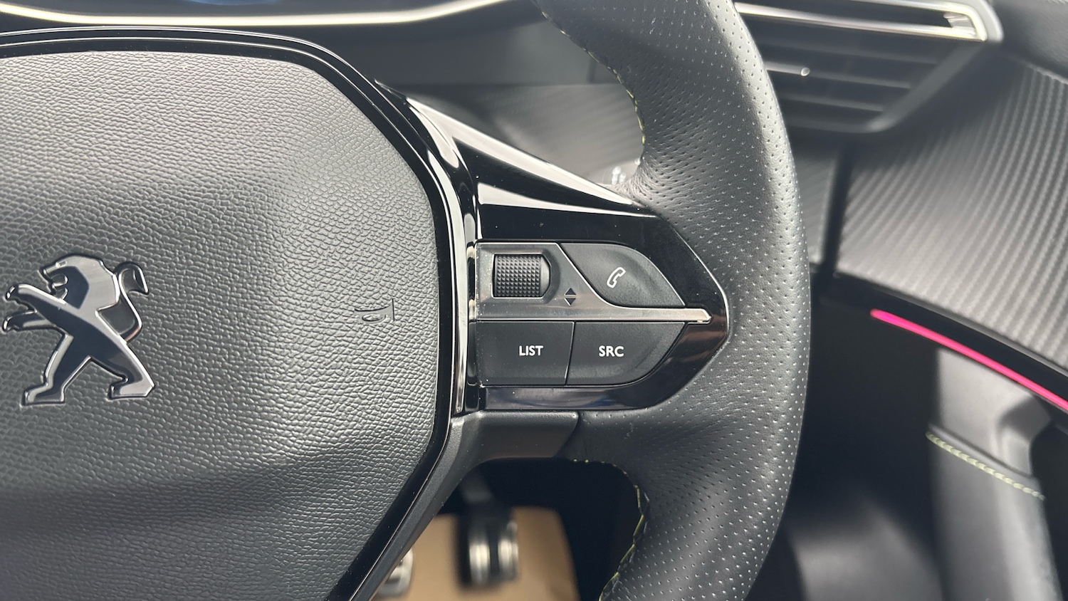 Used Peugeot 2008 2021 for sale - 76099792: Photo 24