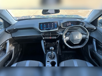 Used Peugeot 2008 2020 for sale - 76024994: Photo