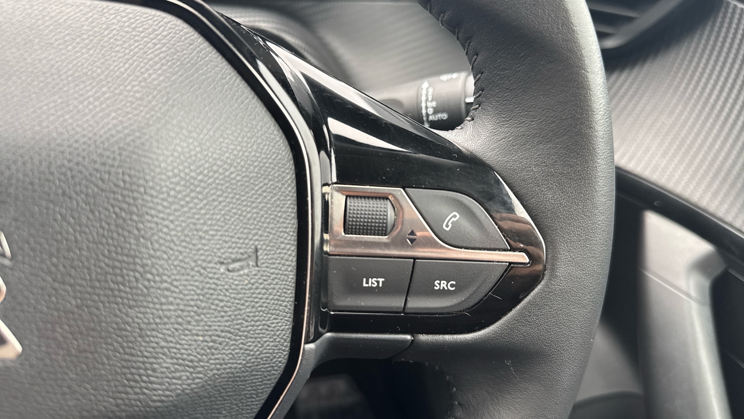 Used Peugeot 2008 2022 for sale - 76099794: Photo 24