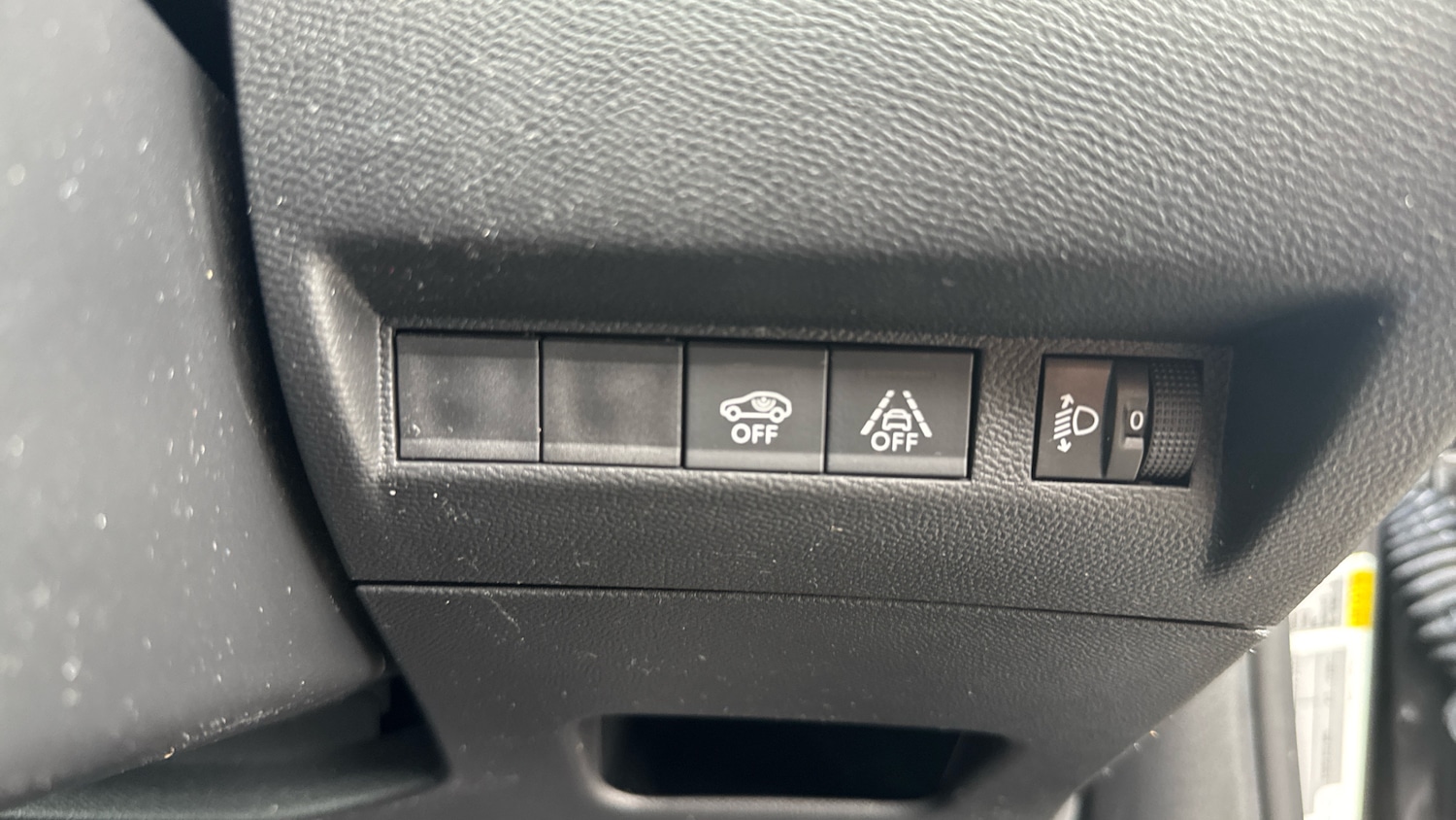 Used Peugeot 2008 2022 for sale - 76099794: Photo 28